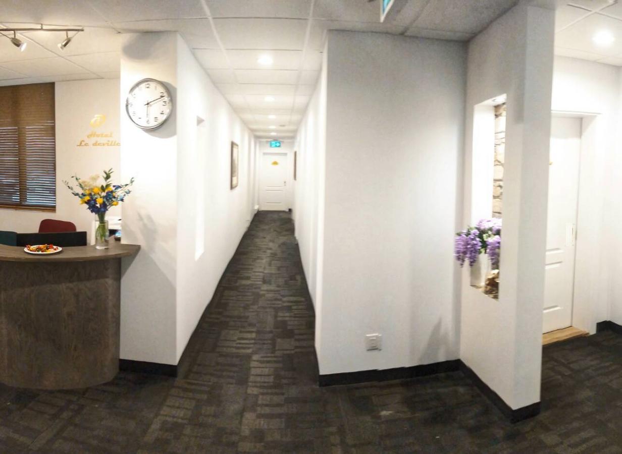 Hotel Le Deville Монреал Екстериор снимка