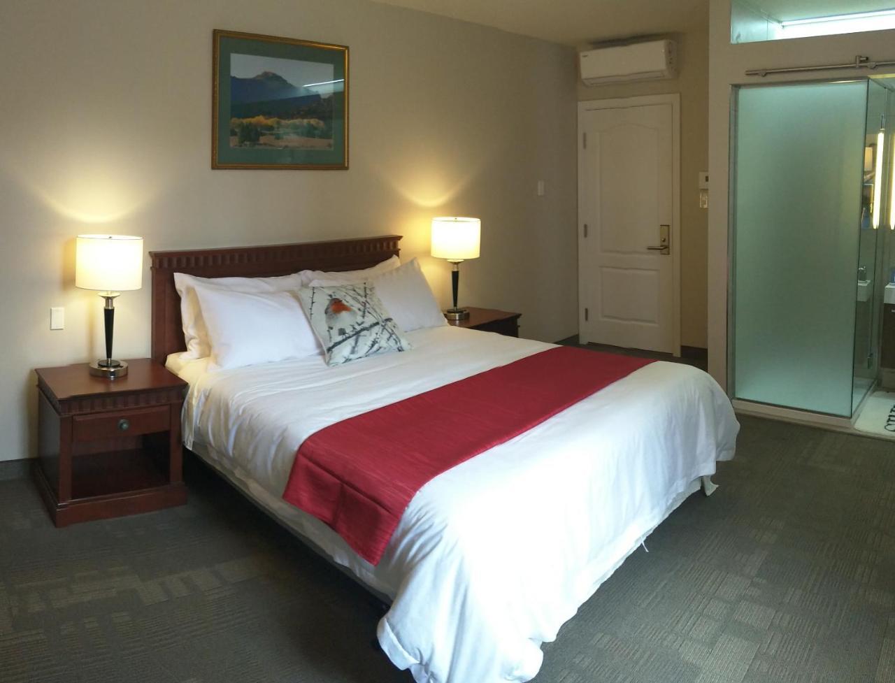 Hotel Le Deville Монреал Екстериор снимка